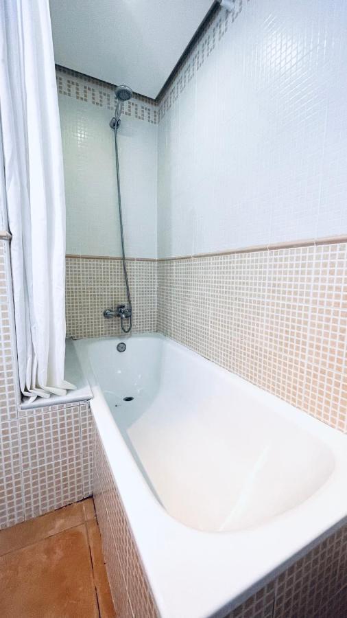 Beautiful 1 Bedroom Apartment In Albir El Albir Ngoại thất bức ảnh